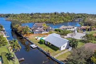 6797 Bayshore Dr, Lake Worth, FL 33462 - Photo 2