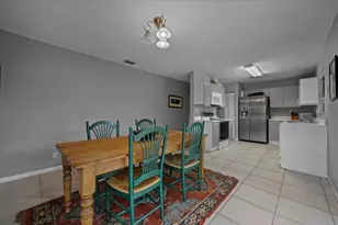 2537 Bedford Mews Dr, Wellington, FL 33414 - Photo 12