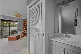 2537 Bedford Mews Dr, Wellington, FL 33414 - Photo 6