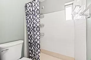 2121 NE 1st Ct, Boynton Beach, FL 33435 - Photo 26