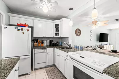 2121 NE 1st Court #202, Boynton Beach, FL 33435 - Photo 6