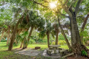 612 SE 6th St, Stuart, FL 34994 - Photo 14