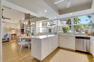 8115 Northboro Ct, Lake Clarke Shores, FL 33406 - Photo 10