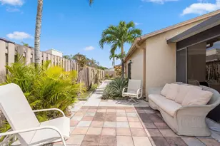 5871 Mirror Lakes Blvd, Boynton Beach, FL 33472 - Photo 24