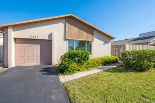 5871 Mirror Lakes Blvd, Boynton Beach, FL 33472 - Photo 2