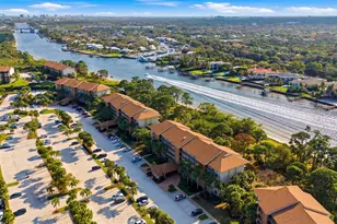 2001 Marina Isle Way, Jupiter, FL 33477 - Photo 4