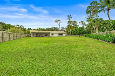 12192 Branding Iron Court, Wellington, FL 33414 - Photo 32