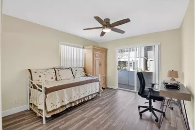 205 Flanders E, Delray Beach, FL 33484 - Photo 12