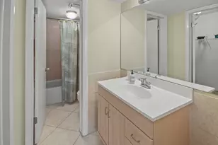 2936 Lake Shore Dr, Riviera Beach, FL 33404 - Photo 8