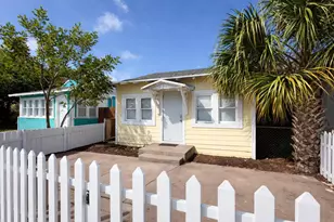 327 S L St, Lake Worth Beach, FL 33460 - Photo 1