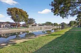 3148 Festival Dr, Margate, FL 33063 - Photo 6