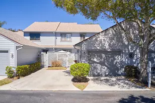 6116 SE Georgetown Pl, Hobe Sound, FL 33455 - Photo 2