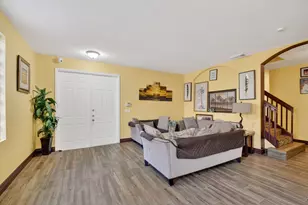 876 Gazetta Way, West Palm Beach, FL 33413 - Photo 6