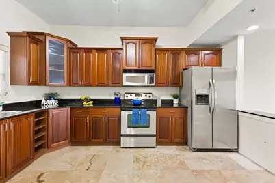 1620 Presidential Way #504, West Palm Beach, FL 33401 - Photo 2