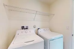 10867 NW Moon Rise Ln, Port Saint Lucie, FL 34984 - Photo 8