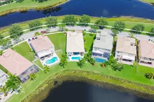 11421 SW Kingslake Cir, Port Saint Lucie, FL 34987 - Photo 32