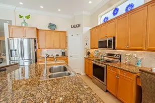 11421 SW Kingslake Cir, Port Saint Lucie, FL 34987 - Photo 8