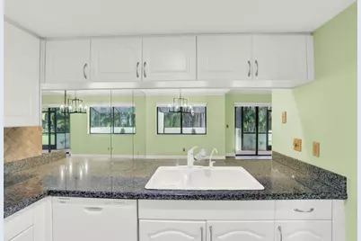 215 Oak Harbour Drive, Juno Beach, FL 33408 - Photo 8