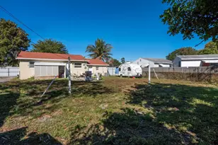 3914 Serubi Ave, Palm Springs, FL 33461 - Photo 22