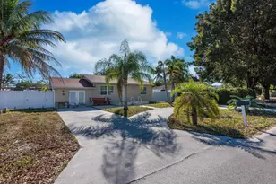 3914 Serubi Ave, Palm Springs, FL 33461 - Photo 4