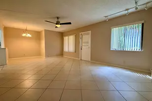 314 Knotty Pine Cir, Greenacres, FL 33463 - Photo 8