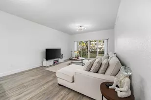 1640 Presidential Way, West Palm Beach, FL 33401 - Photo 8