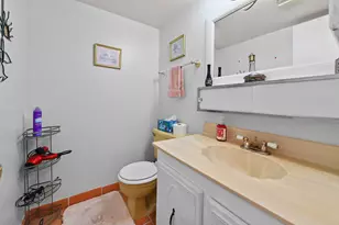 721 Lori Dr, Palm Springs, FL 33461 - Photo 18