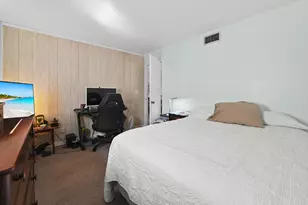 721 Lori Dr, Palm Springs, FL 33461 - Photo 16