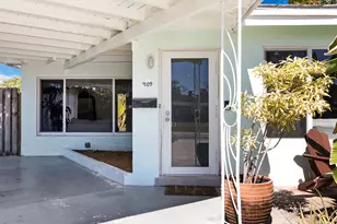 909 SE 16th Pl, Deerfield Beach, FL 33441 - Photo 2