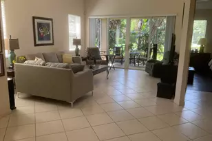 9201 Wentworth Ln, Port Saint Lucie, FL 34986 - Photo 4