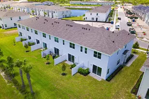 630 SE Lk Fls St, Port Saint Lucie, FL 34984 - Photo 18