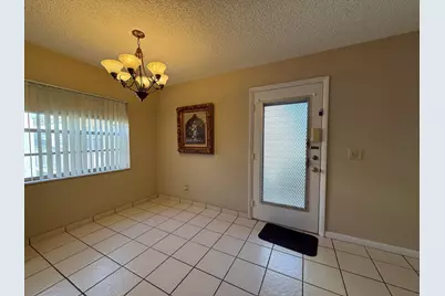 894 Flanders S, Delray Beach, FL 33484 - Photo 4