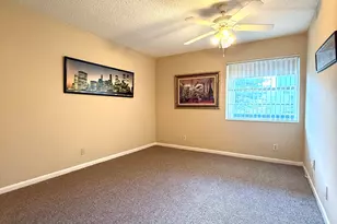 894 Flanders S, Delray Beach, FL 33484 - Photo 10