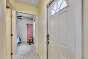 4065 Village Dr, Delray Beach, FL 33445 - Photo 8