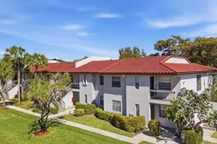21364 Cypress Hammock Dr, Boca Raton, FL 33428 - Photo 2