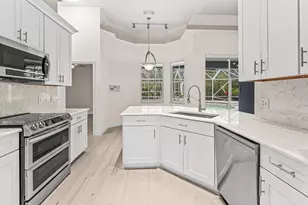 3741 SE Bowsprit Ct, Stuart, FL 34997 - Photo 10