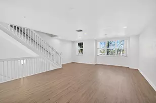 770 Millbrae Ct, West Palm Beach, FL 33401 - Photo 18