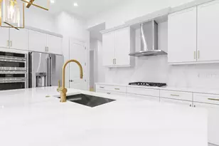 108 SE Via Tirso, Port Saint Lucie, FL 34952 - Photo 4