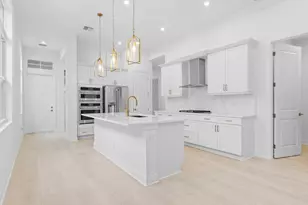 108 SE Via Tirso, Port Saint Lucie, FL 34952 - Photo 1