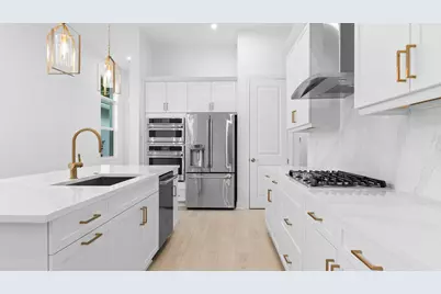 108 SE Via Tirso, Port Saint Lucie, FL 34952 - Photo 4