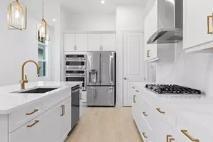 108 SE Via Tirso, Port Saint Lucie, FL 34952 - Photo 4