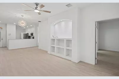 1331 SW Greens Pointe Way, Palm City, FL 34990 - Photo 6