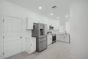 1331 SW Greens Pointe Way, Palm City, FL 34990 - Photo 2