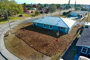 1795 N 16th Ct, Fort Pierce, FL 34950 - Photo 4