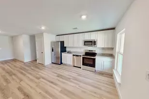 1795 N 16th Ct, Fort Pierce, FL 34950 - Photo 4