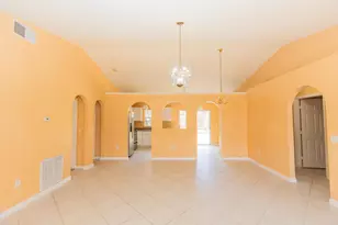 1718 SE Aires Ln, Port Saint Lucie, FL 34984 - Photo 6