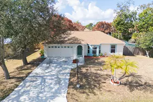 1718 SE Aires Ln, Port Saint Lucie, FL 34984 - Photo 2