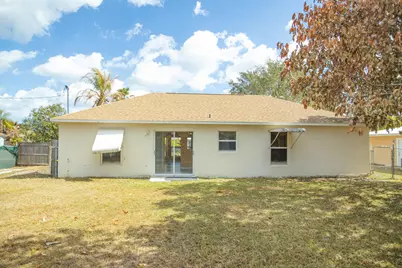 1718 SE Aires Lane, Port Saint Lucie, FL 34984 - Photo 16