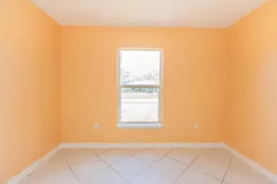 1718 SE Aires Ln, Port Saint Lucie, FL 34984 - Photo 10