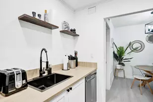 4658 Bougainvilla Dr, Fort Lauderdale, FL 33308 - Photo 14